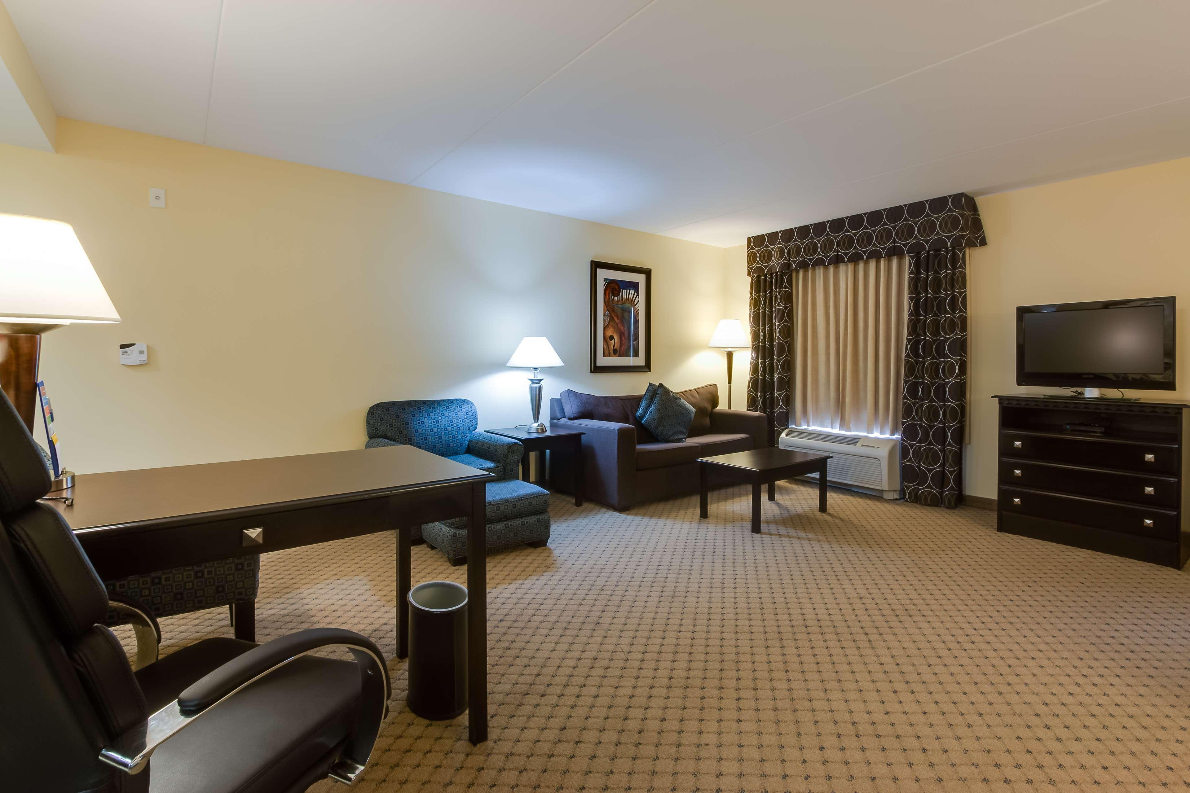 Hampton Inn & Suites מאונט ג'ולייט מראה חיצוני תמונה