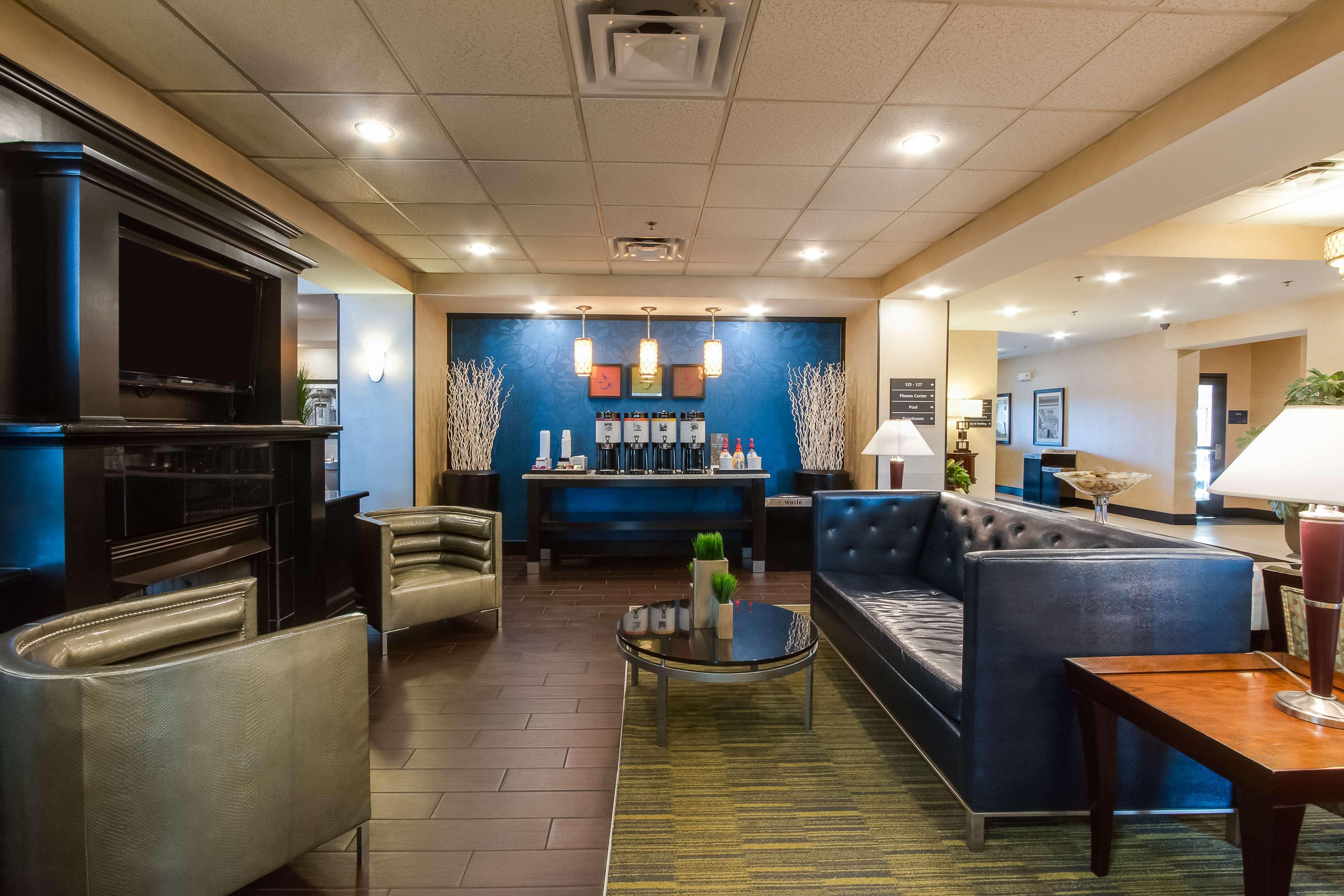 Hampton Inn & Suites מאונט ג'ולייט מראה חיצוני תמונה