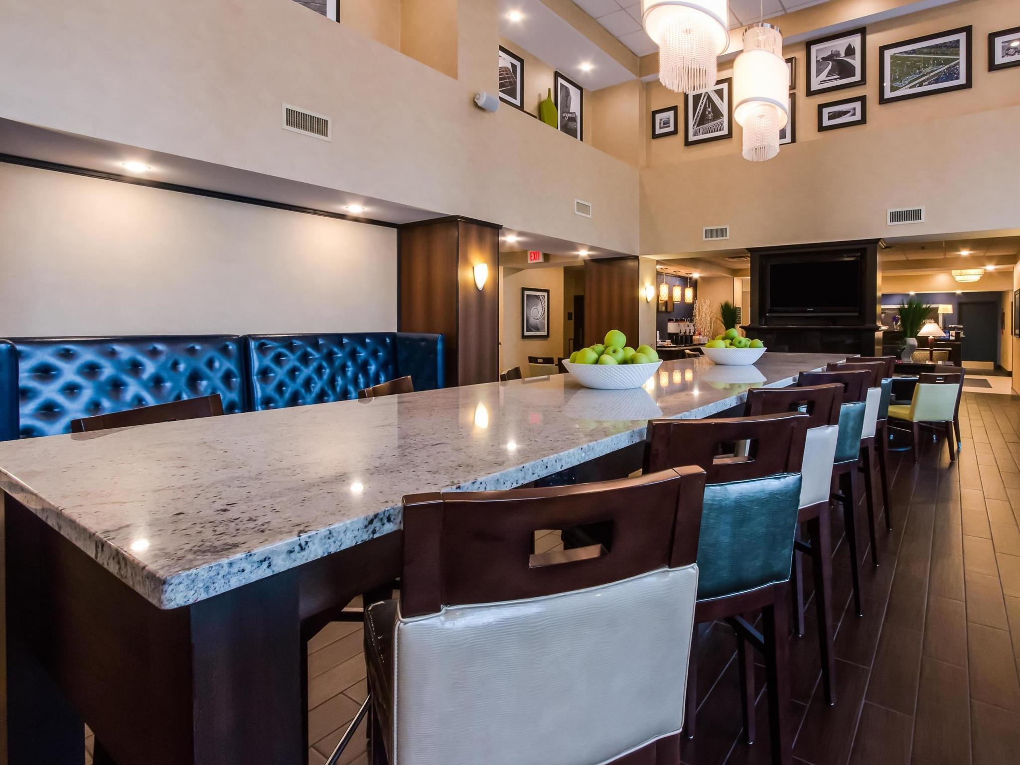 Hampton Inn & Suites מאונט ג'ולייט מראה חיצוני תמונה