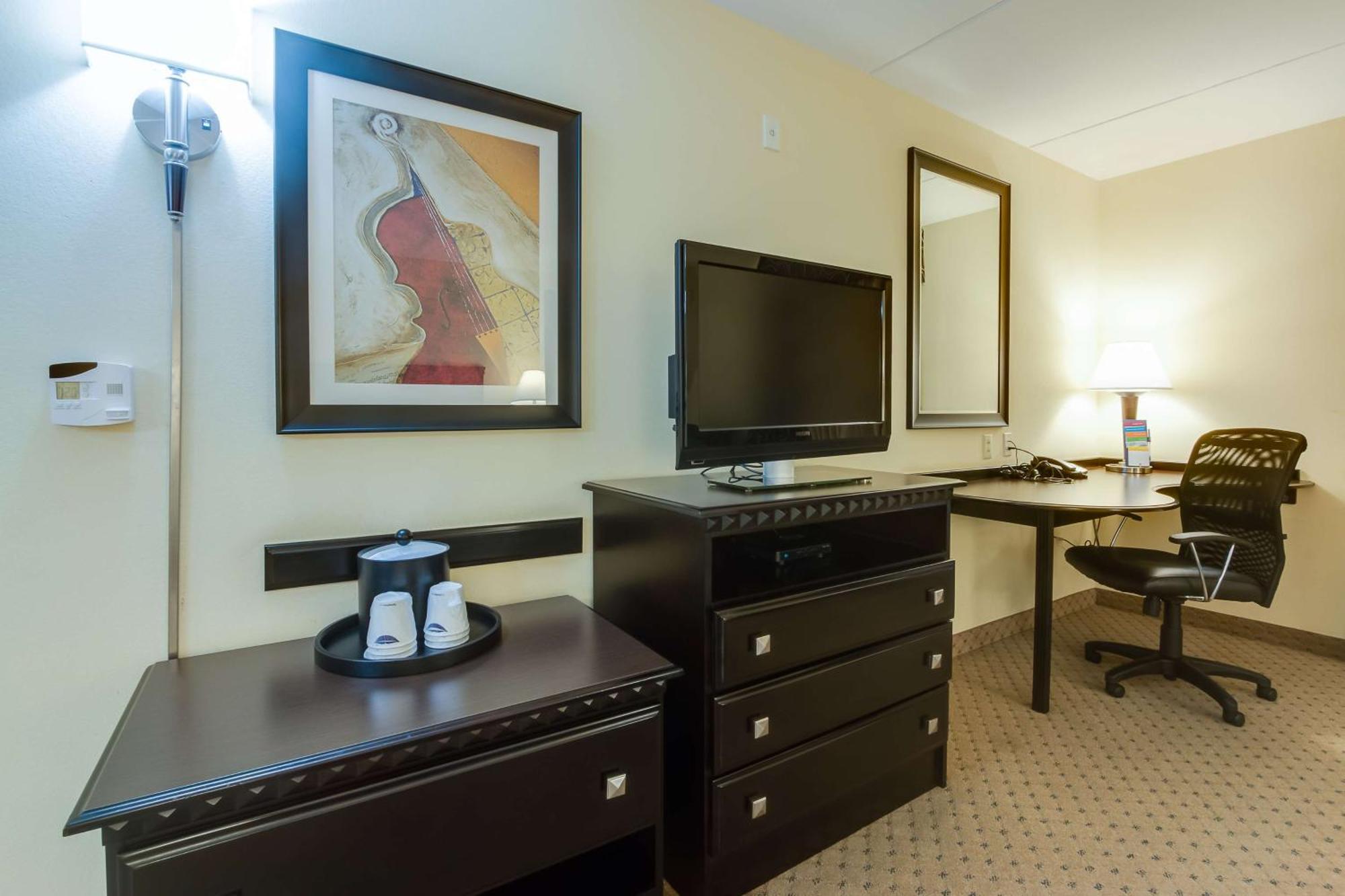 Hampton Inn & Suites מאונט ג'ולייט מראה חיצוני תמונה